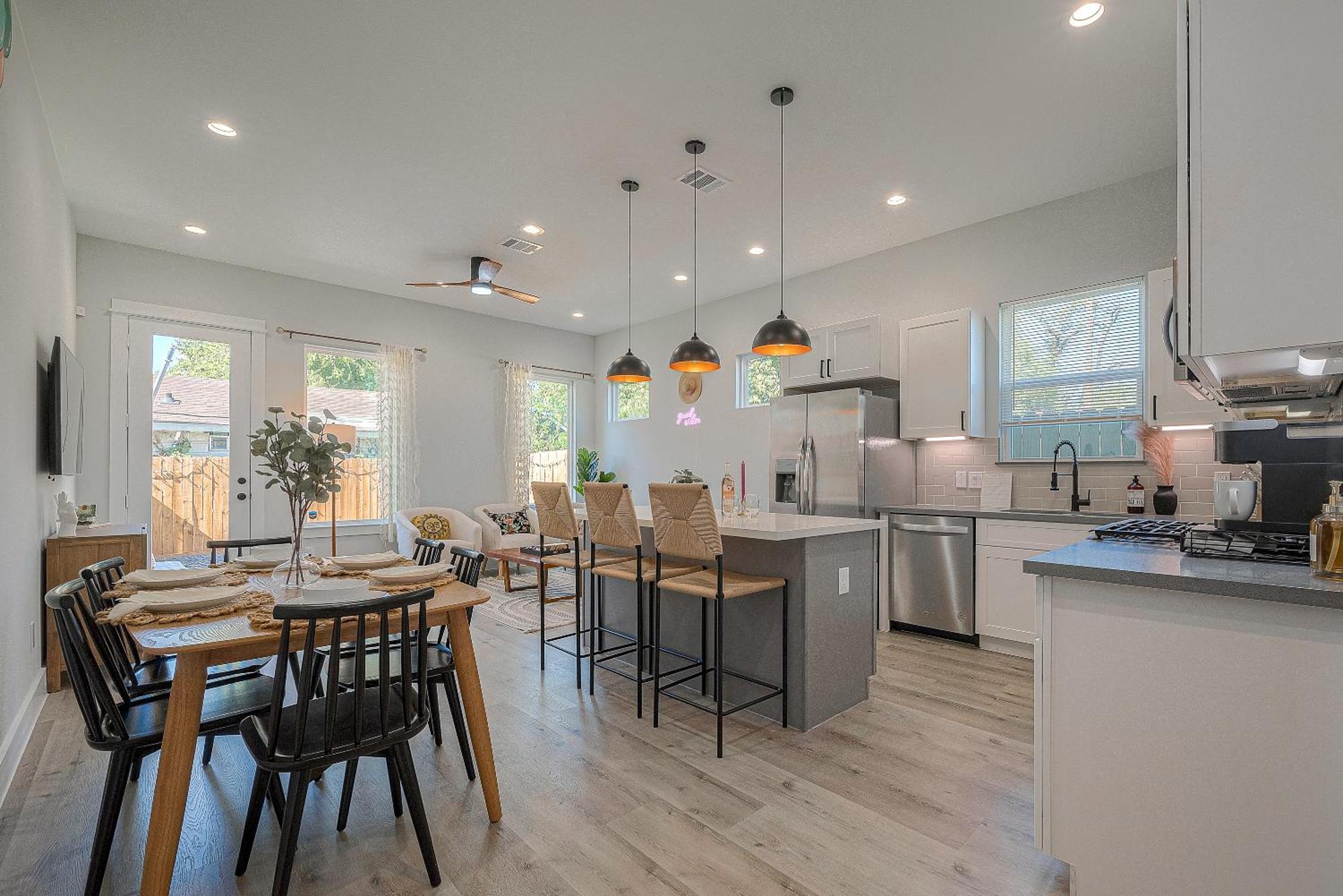 Modern Home Near Downtown With Fast Wifi, Bbq, Games & Ev Equipped! Houston Luaran gambar