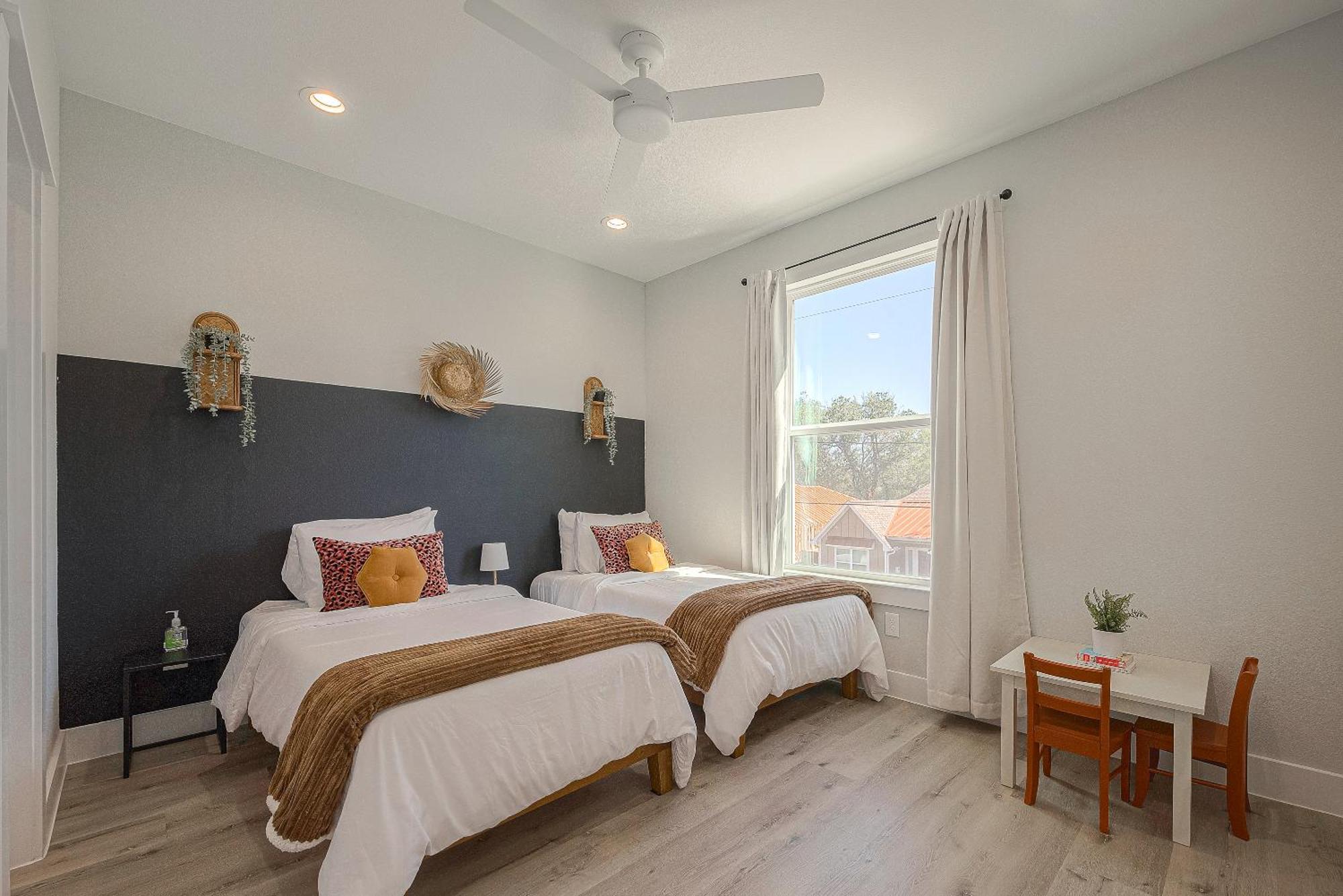 Modern Home Near Downtown With Fast Wifi, Bbq, Games & Ev Equipped! Houston Luaran gambar
