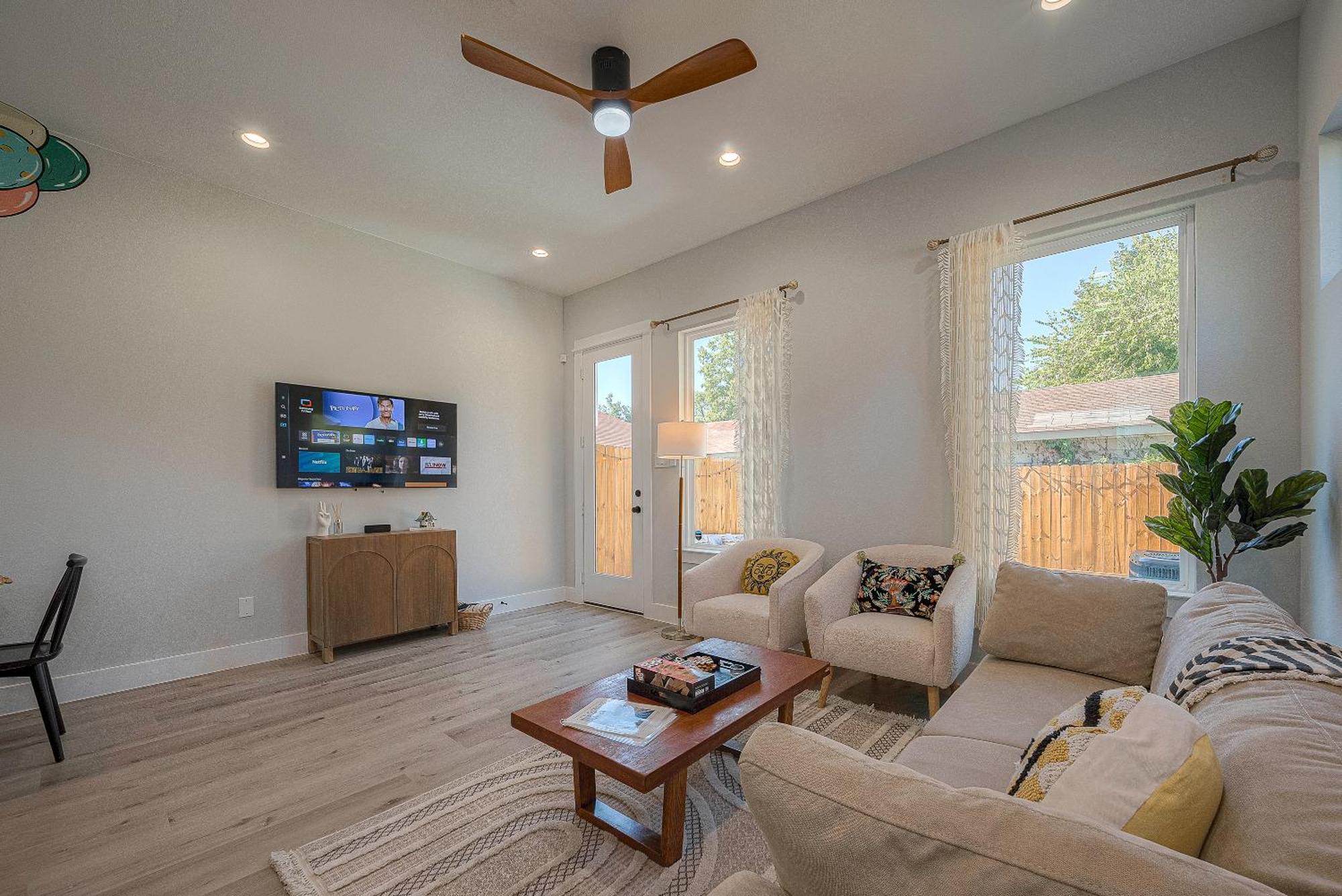 Modern Home Near Downtown With Fast Wifi, Bbq, Games & Ev Equipped! Houston Luaran gambar